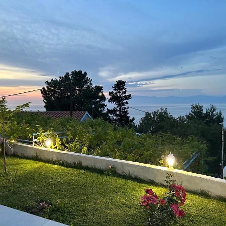 Gikas Apartments Agios Stefanos Avliotes  Eksteriør billede