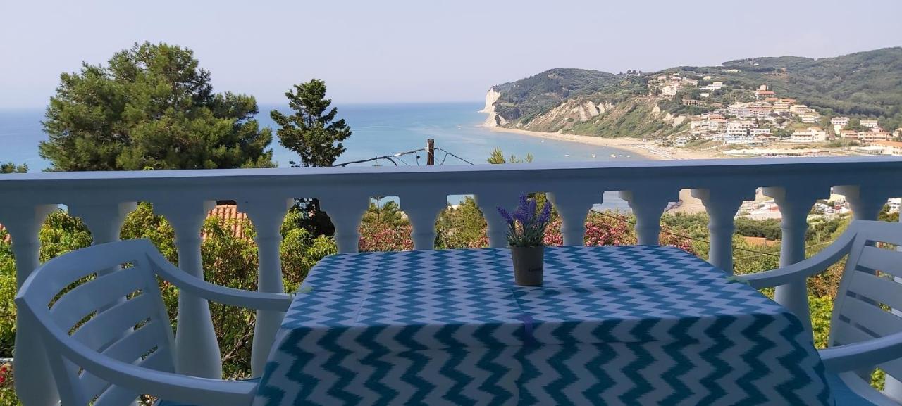 Gikas Apartments Agios Stefanos Avliotes  Eksteriør billede