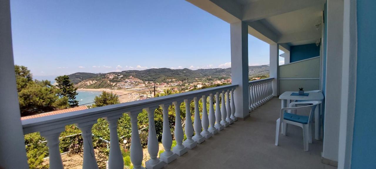 Gikas Apartments Agios Stefanos Avliotes  Eksteriør billede