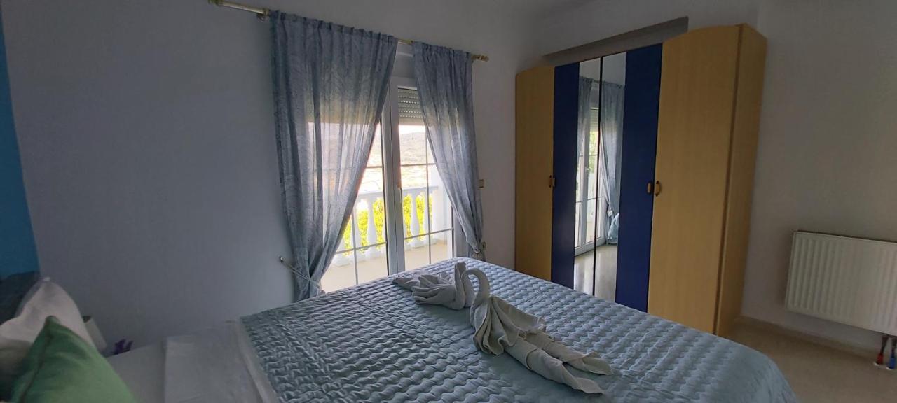 Gikas Apartments Agios Stefanos Avliotes  Eksteriør billede