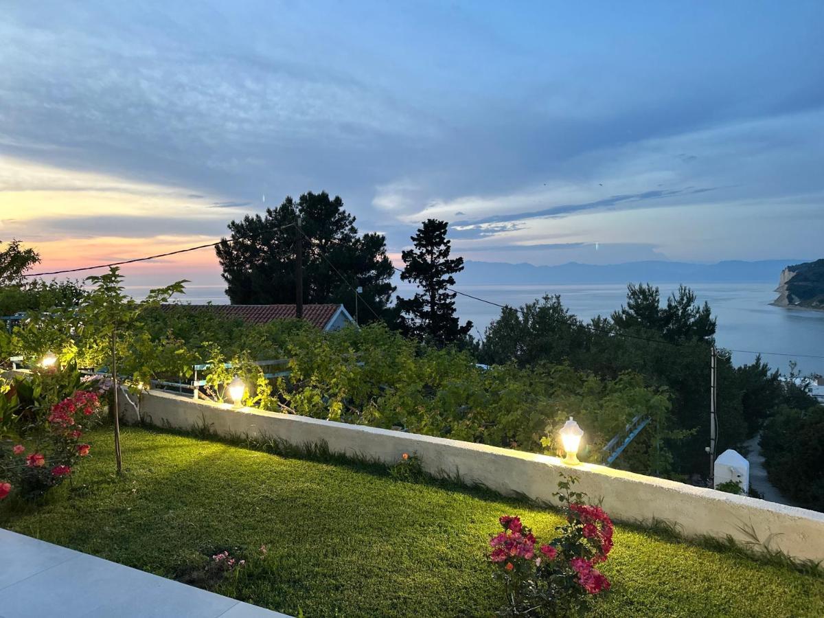 Gikas Apartments Agios Stefanos Avliotes  Eksteriør billede